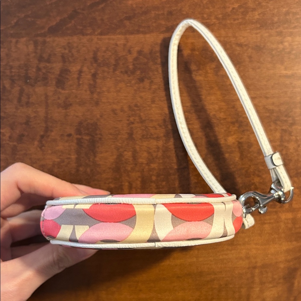 Coach Waverly Optic Art Round Change Purse/Wristlet - Picture 5 of 5